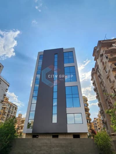 مجمع تجاري  للايجار في المعادي، القاهرة - 1. jpg