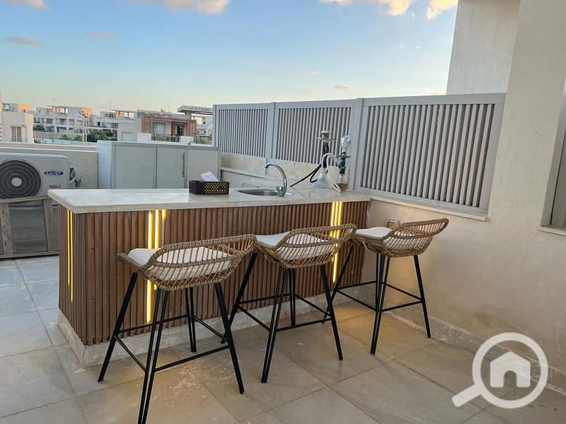 4 WhatsApp Image 2025-10-13 at 23.38. 08_fad3d6b2. jpg