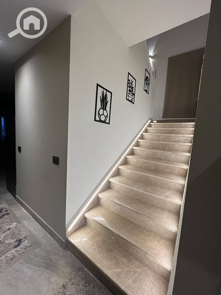 3 WhatsApp Image 2025-10-13 at 23.38. 07_639b7086. jpg