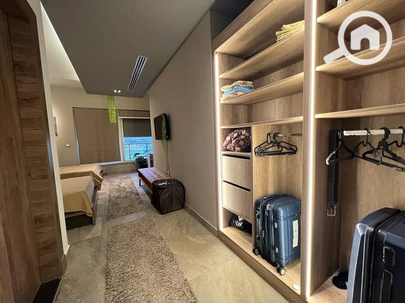 7 WhatsApp Image 2025-10-13 at 23.38. 10_2c2fe83a. jpg