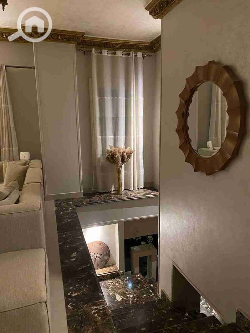 1000317092. jpg 1000317092. jpg