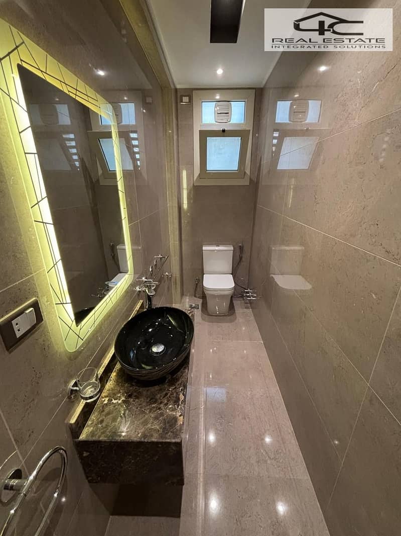 11 WhatsApp Image 2025-10-21 at 9.20. 02 AM. jpeg