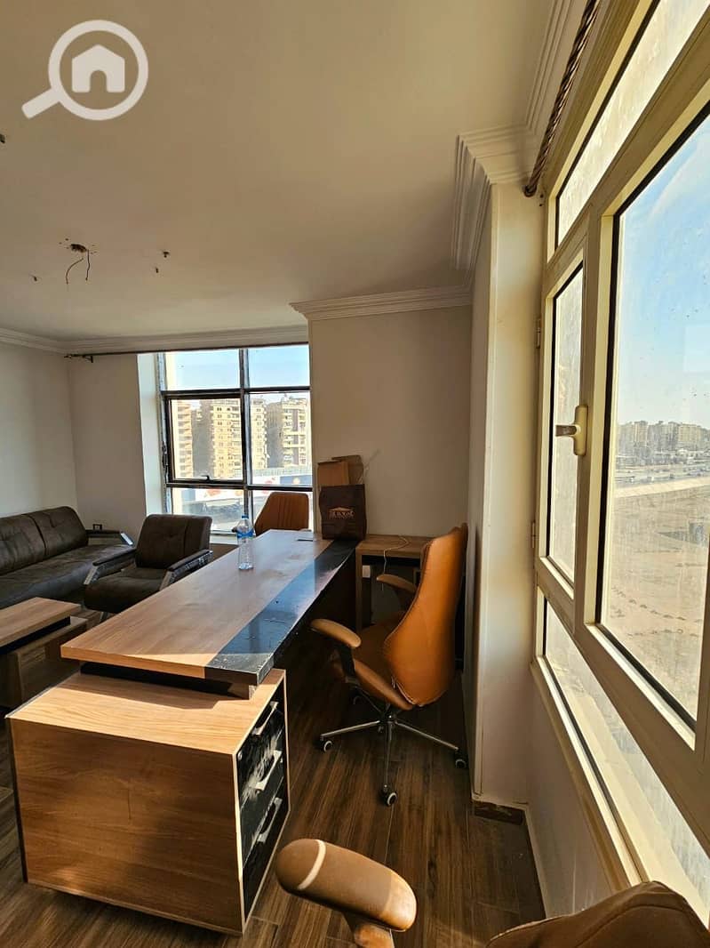 4 cecb23dd-b361-4cf3-93e1-3538e3ec3236. jpeg