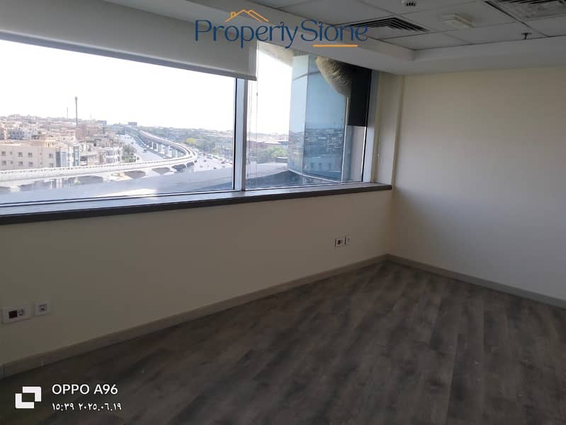 32 WhatsApp Image 2025-10-25 at 5.18. 49 PM (2). jpeg