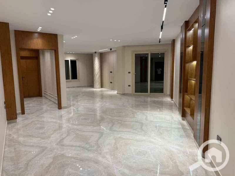 5 f9689370-bf53-4e48-b4c1-7f5c3f3469d7. jpg