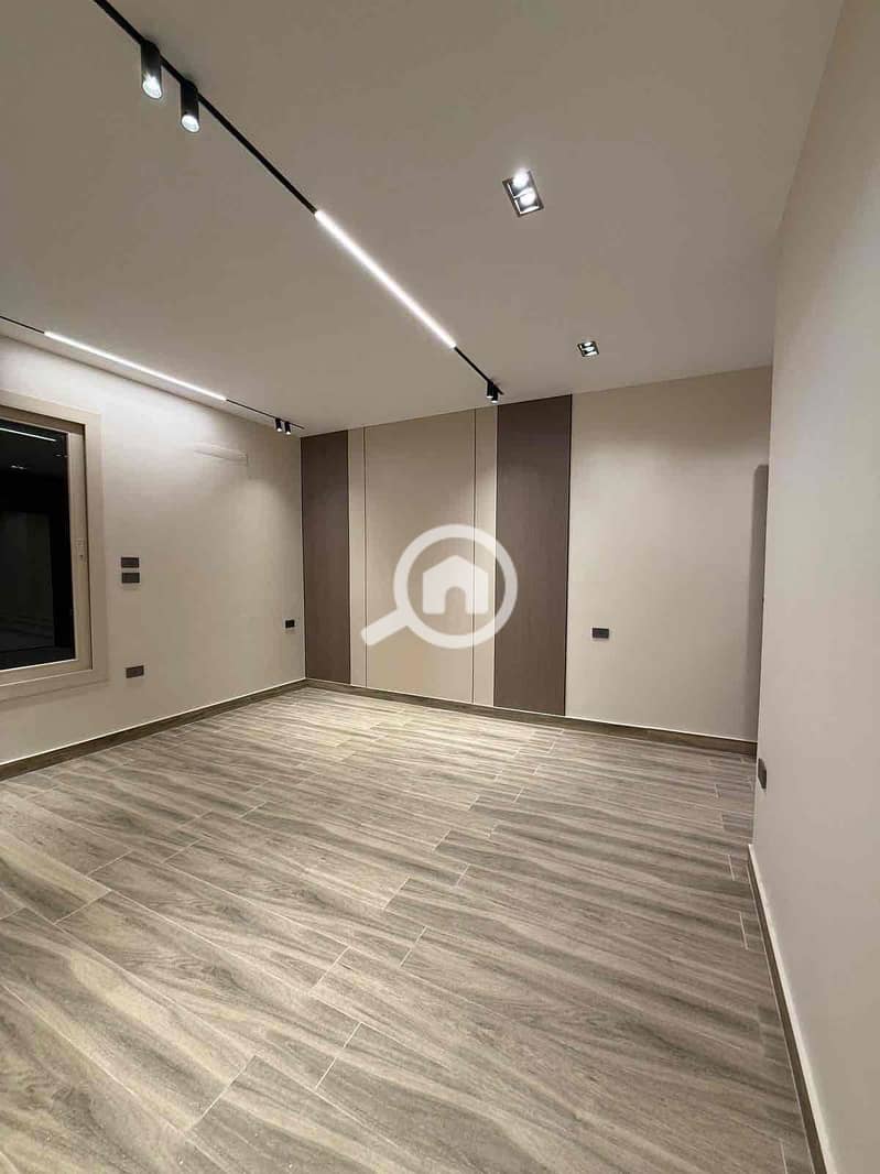 9 8d2568c1-97df-486b-8869-0a0980ac334f. jpg