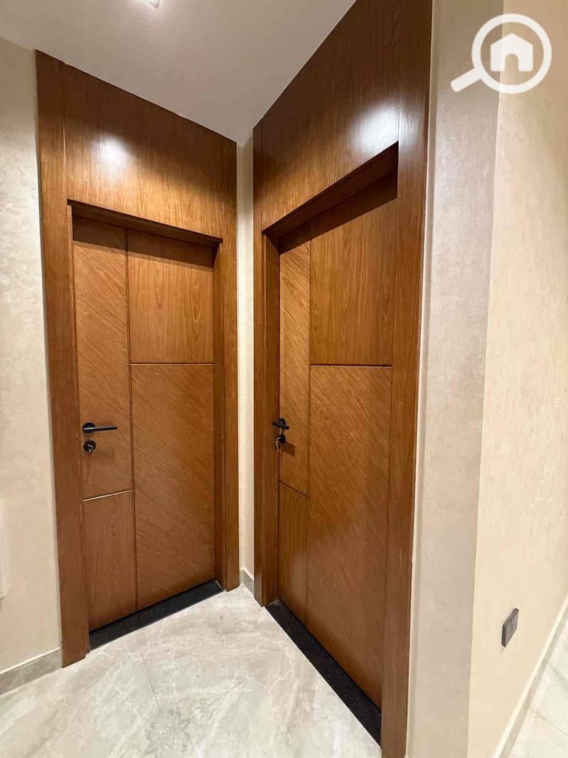 10 3e6efd2c-549b-4c26-b0eb-d83882c75f21. jpg