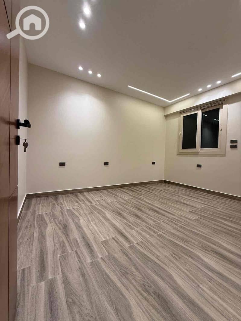 11 c3a3fd7a-06c5-4200-8ba7-4225c04cb492. jpg