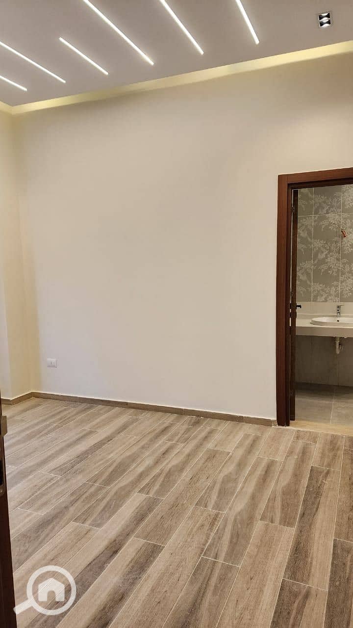 6 photo_4_2025-10-26_01-26-40. jpg