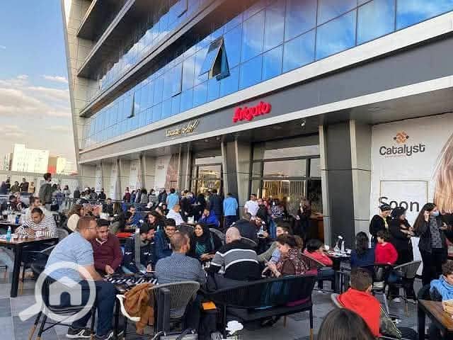 10 2b7e98ac-74a7-4dd9-9396-0df1595ad4f6. jpg