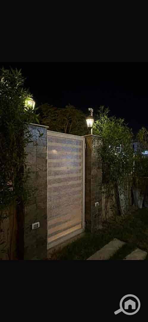 5 26f8d59e-27a4-4900-a6a5-54a37e279486. jpg