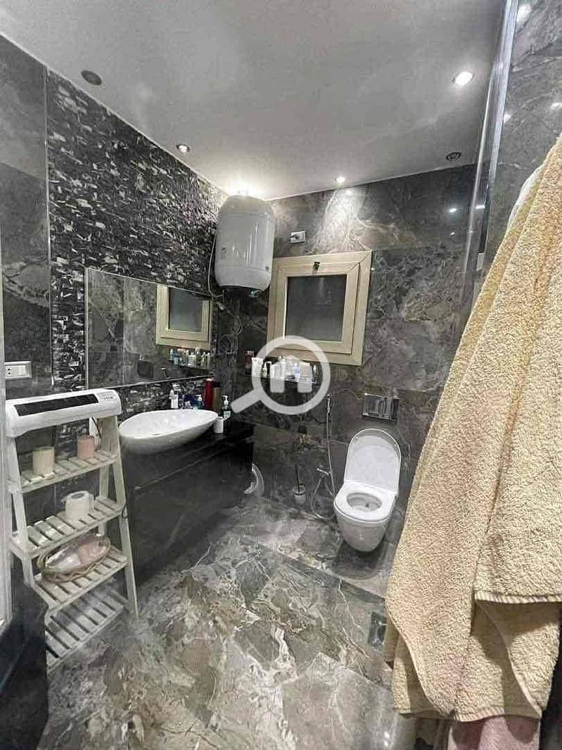 6 eff1c46d-87c3-422f-9e23-624543f4148c. jpg