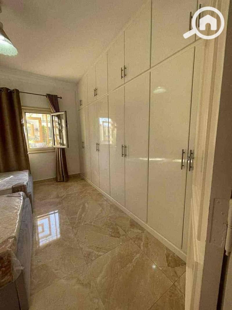 12 0e8b4054-9f1b-4416-a00e-0b478eaf6cdc. jpg