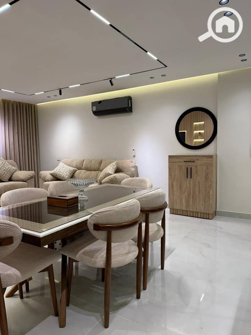 4 2b5e8d5f-a894-4c4c-b68c-35c08870982c. jpeg