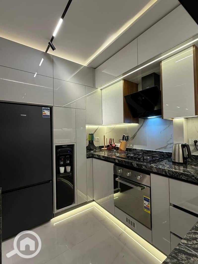 11 74016e1c-0712-448a-8d57-a5c4eded3705. jpeg