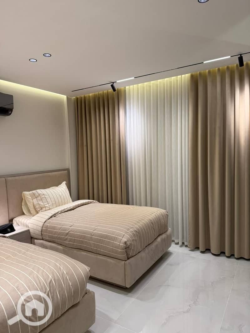 16 59cb2a05-3a38-41b3-ba72-a4307f10972d. jpeg