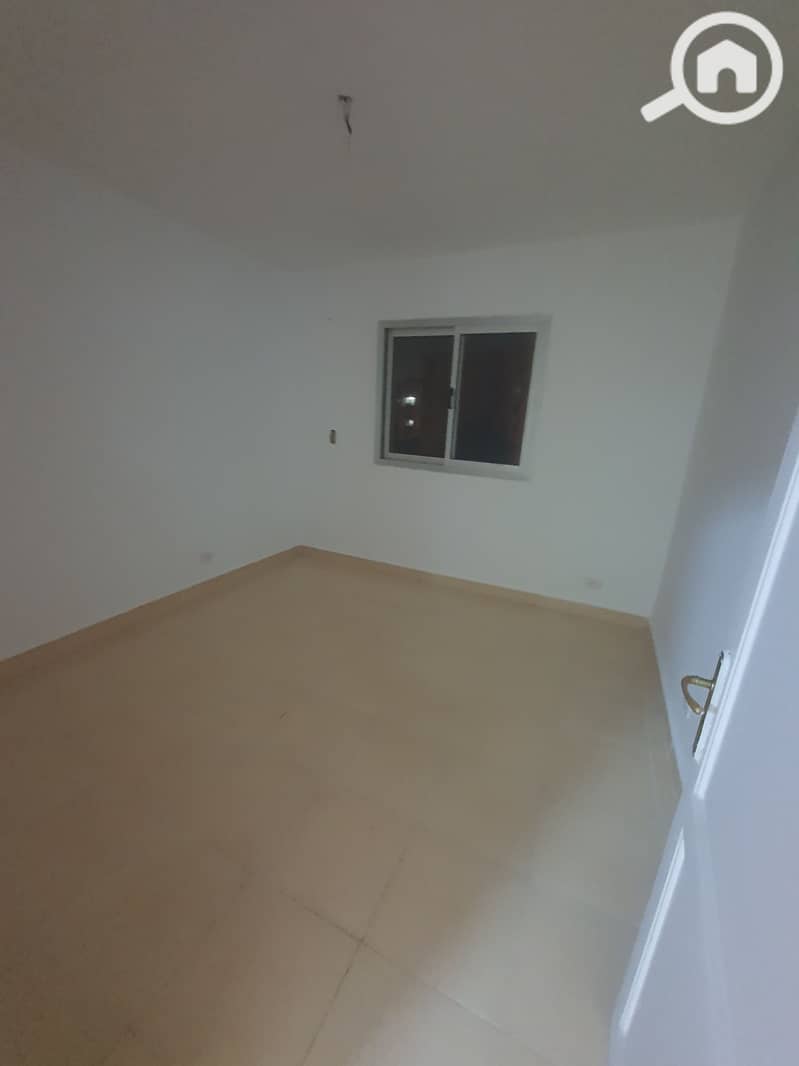 2 ٢٠٢٥١٠٢٢_١٩٣٣٢٢. jpg