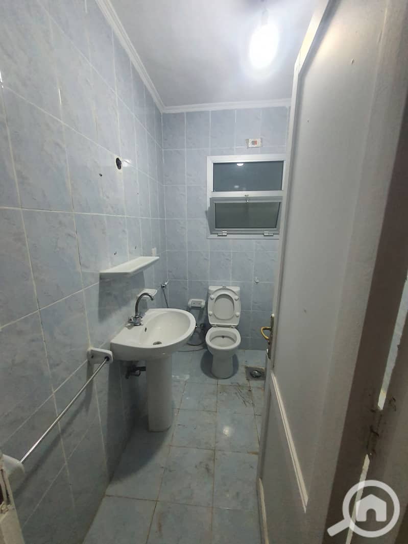 5 ٢٠٢٥١٠٢٢_١٩٣٣١٥. jpg