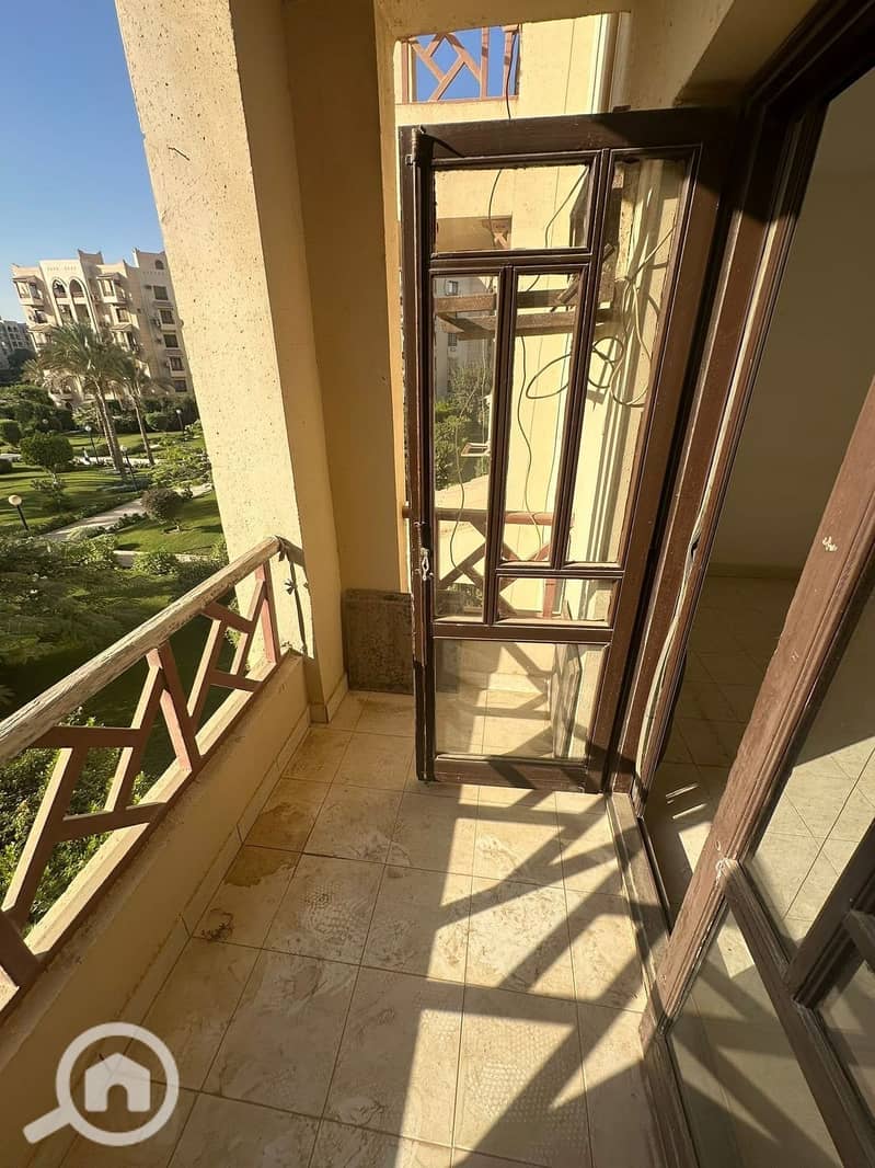 9 01ab7706-706a-4666-a6d4-16d0eb0eab1f. jpeg