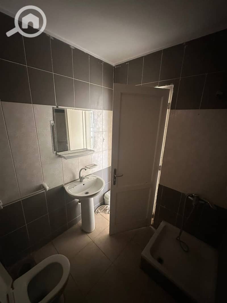 13 3810b325-91f1-4b82-ad9a-7ac305933a8c. jpeg