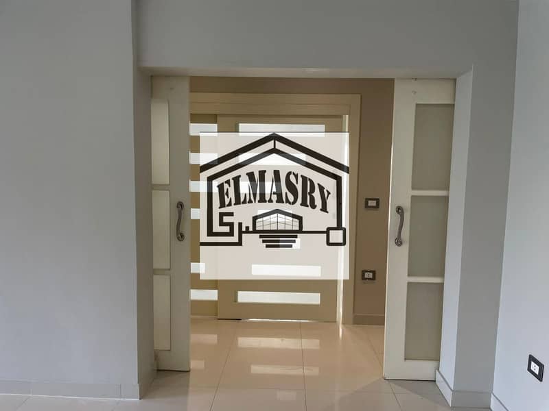 5 8b36adbb-1911-4920-8430-1c2d1fb7ed61. jpg