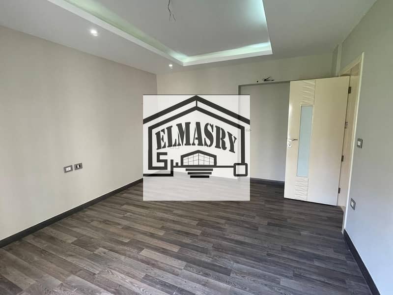 12 a0b4d18e-b8c9-420e-af53-291a2c61ef83. jpg