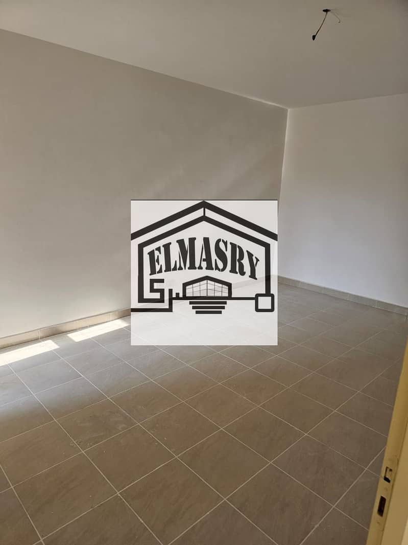 4 2cbcbda2-ea83-41d8-972c-d6e661cdc0d6. jpg