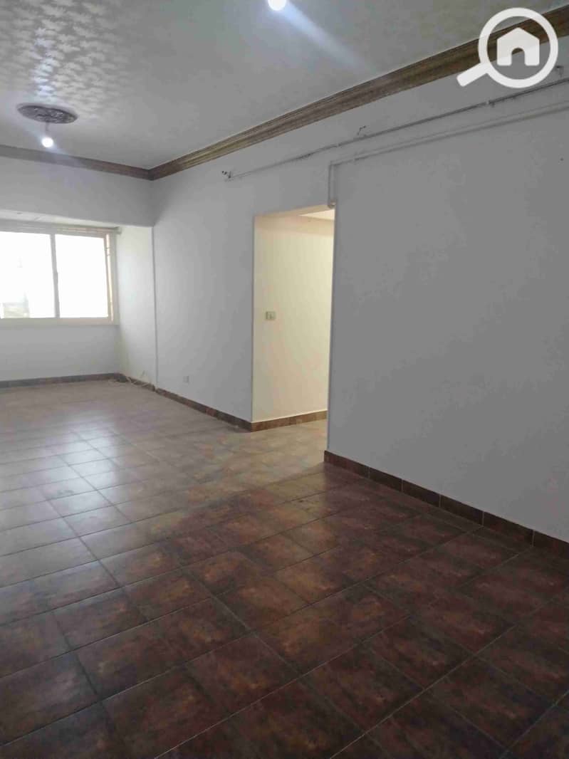 1000145577. jpg 1000145577. jpg