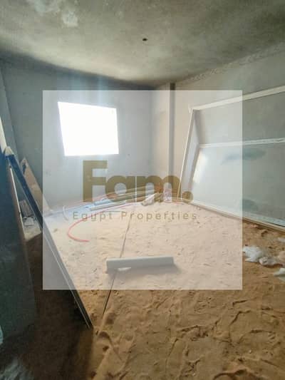 4 Bedroom Flat for Sale in New Cairo, Cairo - IMG-20251020-WA0078. jpg 4 Bedroom Flat for Sale in New Cairo, Cairo - IMG-20251020-WA0078. jpg