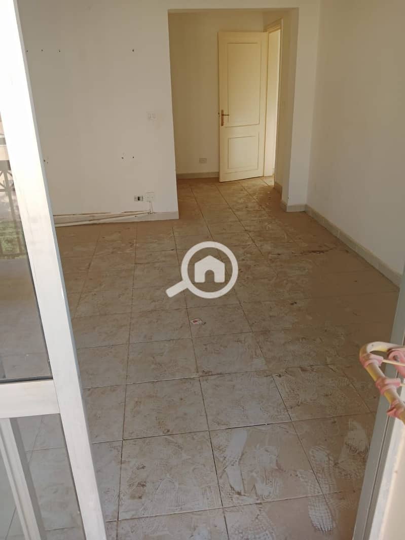 10 e52a5964-9df2-400d-be93-bafa67c9d3c0. jpeg