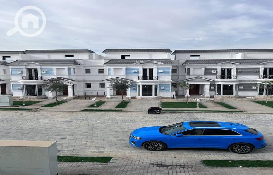 4 WhatsApp Image 2025-10-23 at 13.27. 53_e6b31e9b. jpg