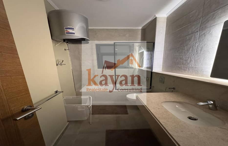 5 3aacbcf9-0a65-4782-9ed2-665cb7ac1585. jpg