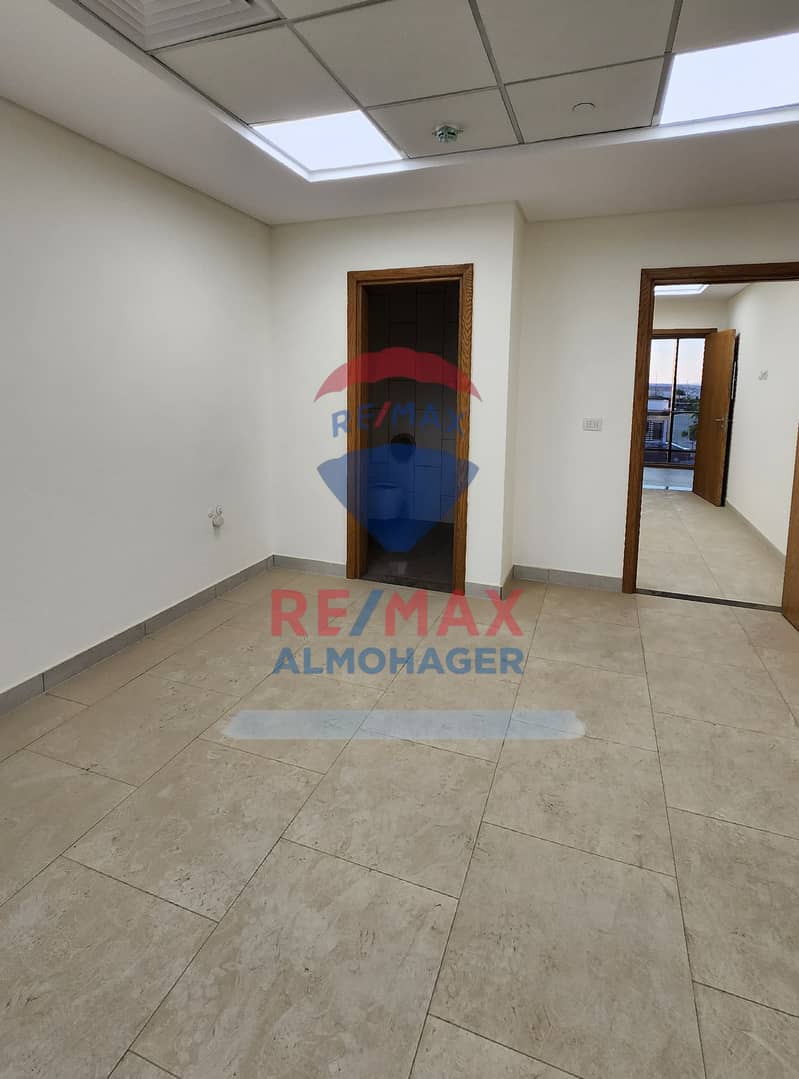 5 WhatsApp Image 2025-10-19 at 4.24. 29 PM. jpeg