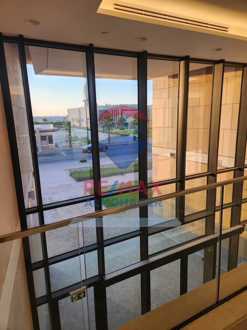 8 WhatsApp Image 2025-10-19 at 4.24. 31 PM (2). jpeg