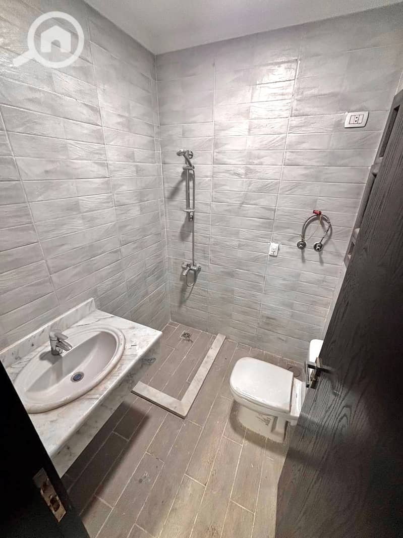 4 WhatsApp Image 2025-10-16 at 3.42. 04 PM (1). jpeg