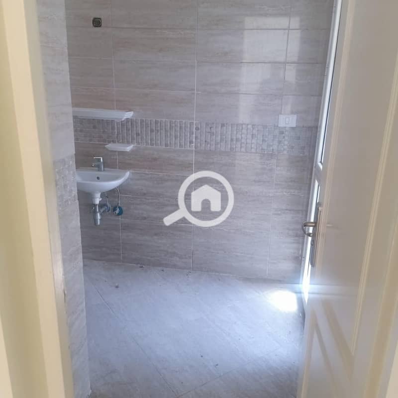 16 fb103e17-661f-4a5c-9daf-e507a0a2bc31. jpeg