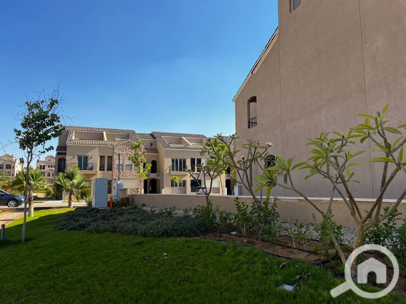 6 2ef68981-e984-431c-a13a-47c69545549b. jpg