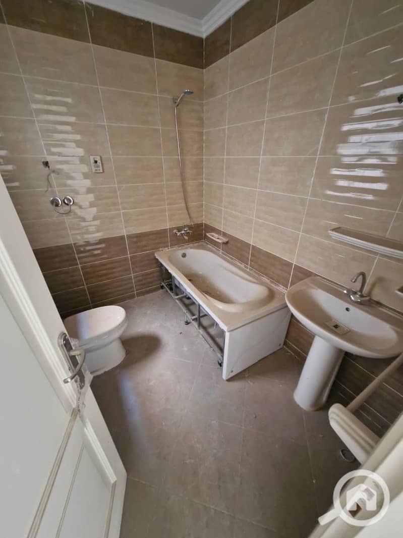 3 3db51fcc-4903-43ac-8d60-731d685ecfd7. jpg