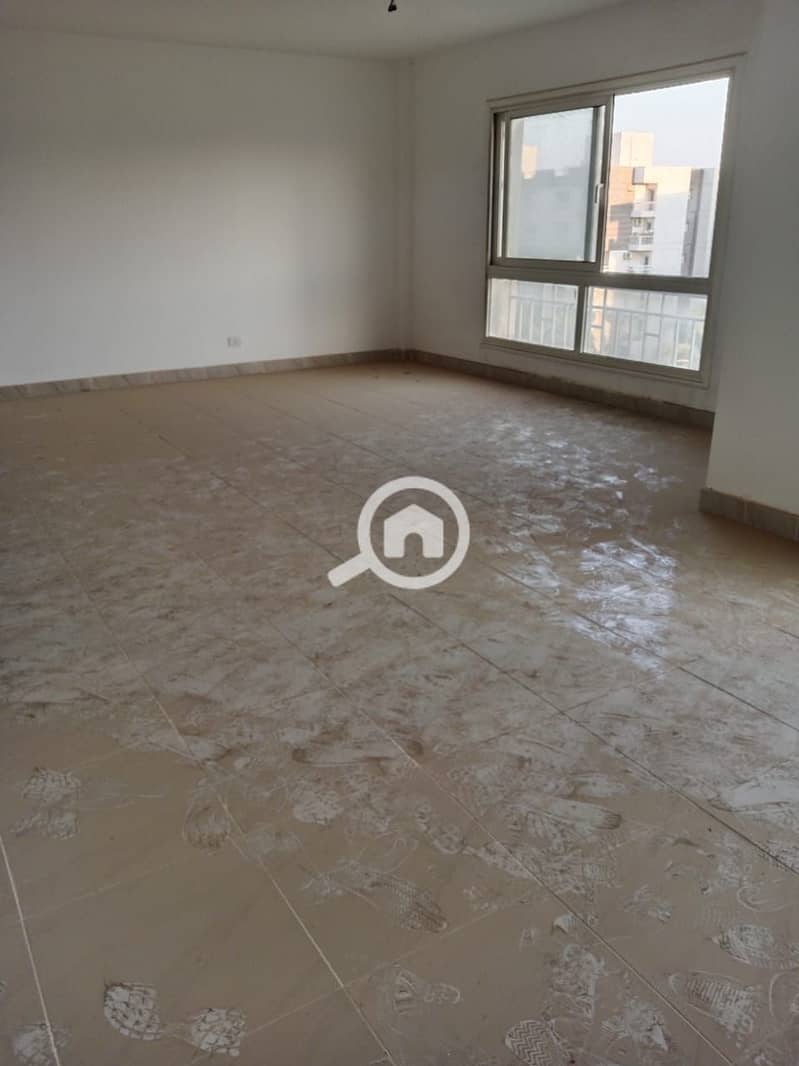 5 7ad7f63d-8812-442d-8116-5f1c7e80485f. jpg