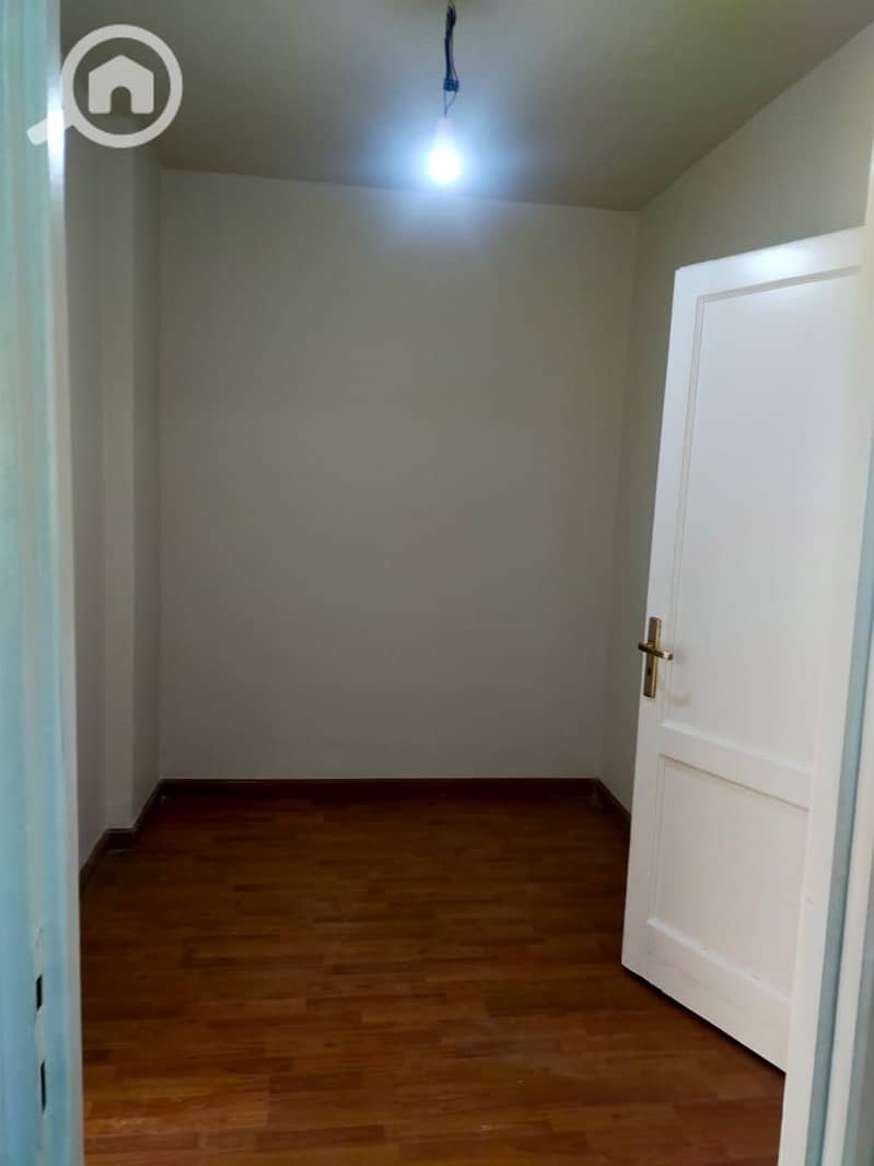 15 c4d58ced-5be8-48cd-9627-7ac7fc56e6d4. jpg