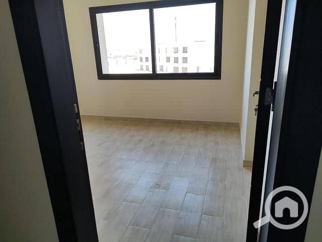 10 WhatsApp Image 2025-07-13 at 03.37. 49 (5). jpg