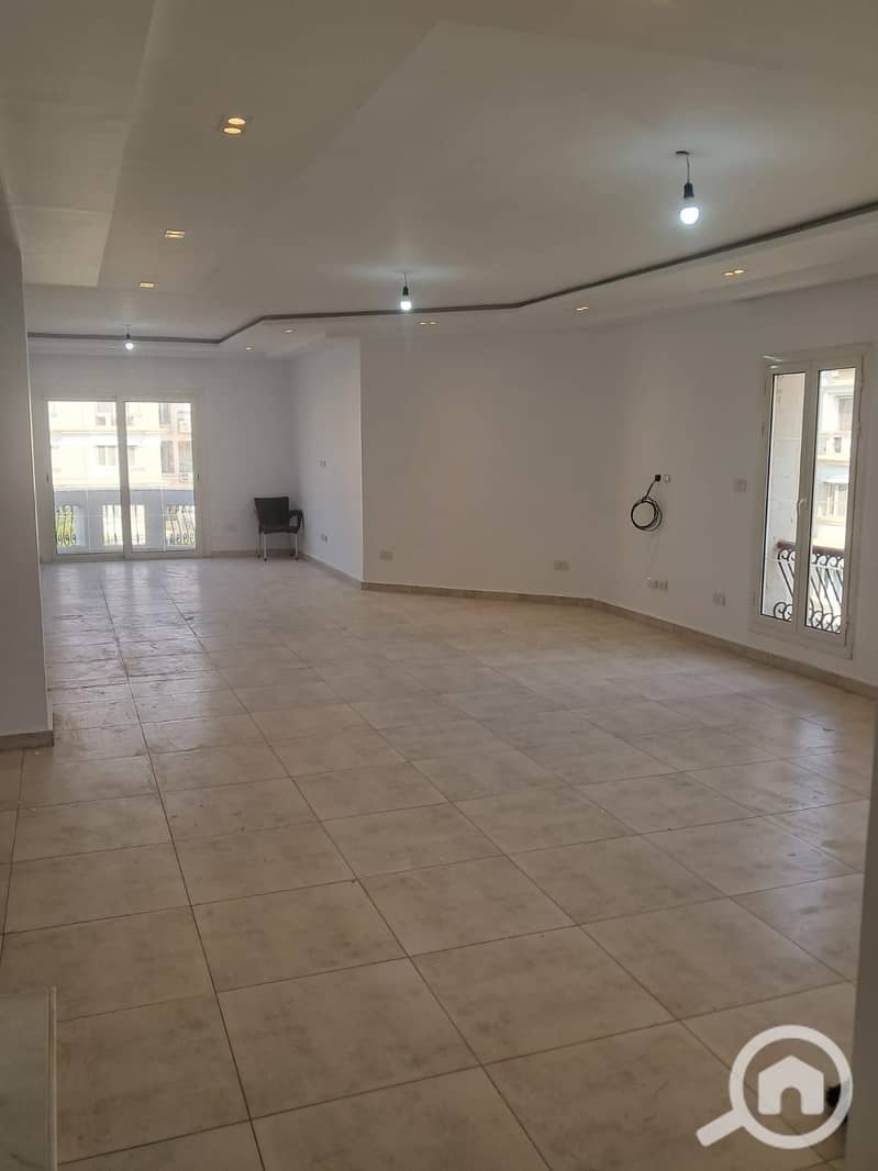 5 WhatsApp Image 2025-10-19 at 20.55. 38 (1). jpeg