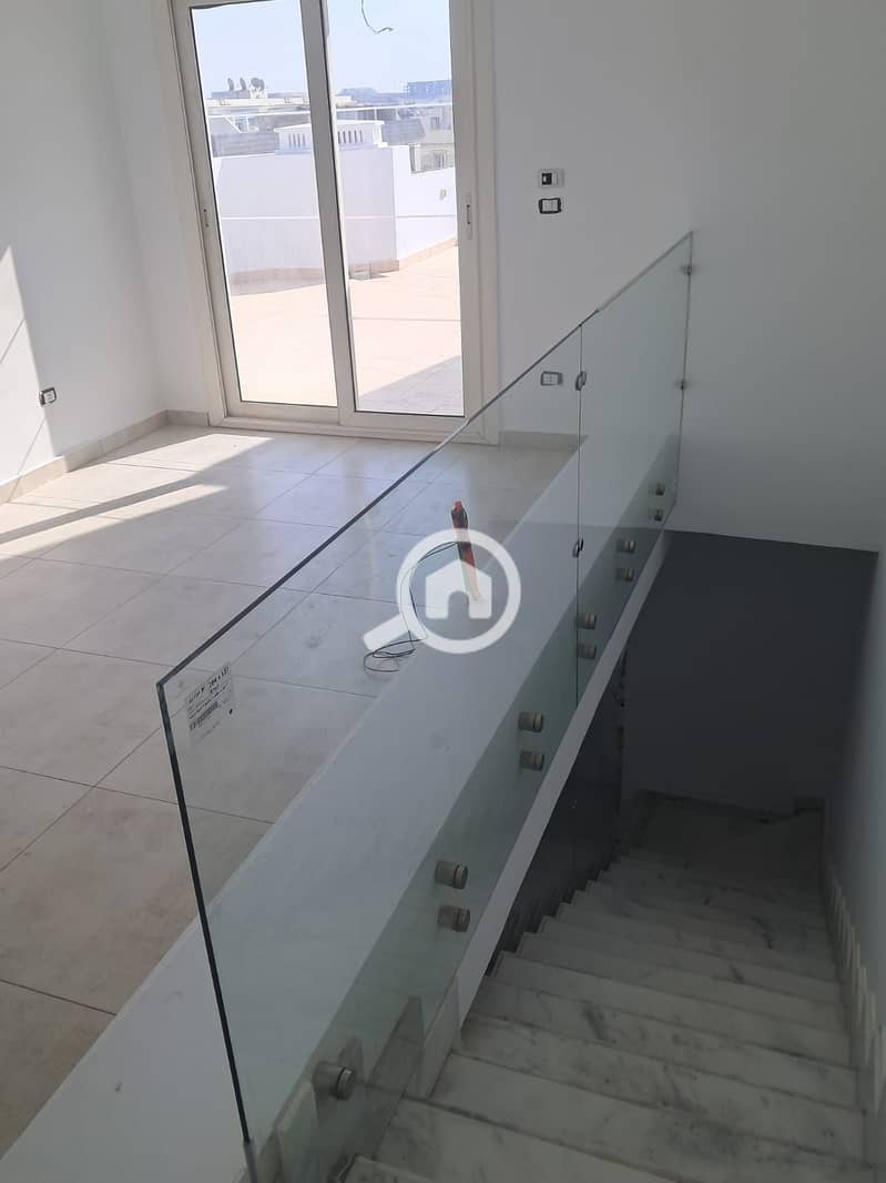 10 WhatsApp Image 2025-10-19 at 20.55. 38. jpeg