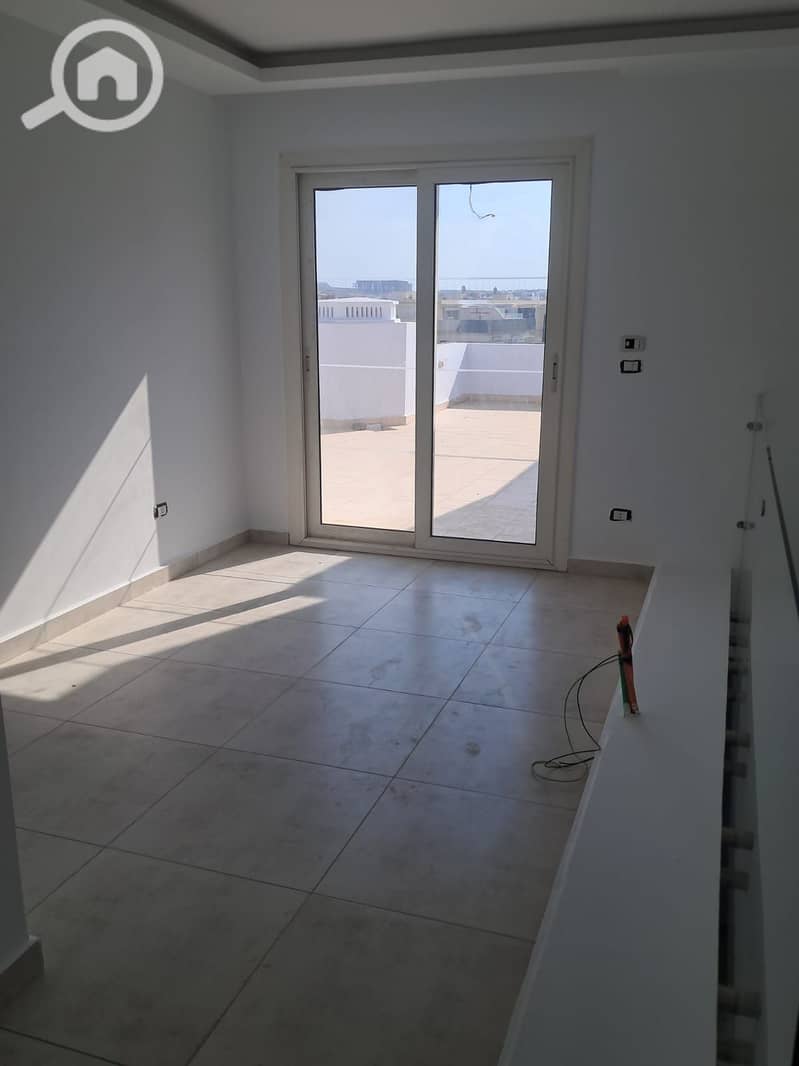 16 WhatsApp Image 2025-10-19 at 20.55. 42 (1). jpeg