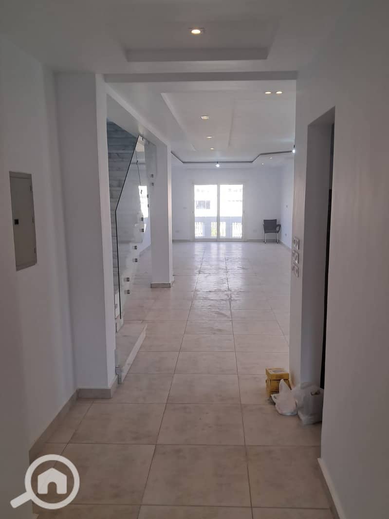 22 WhatsApp Image 2025-10-19 at 20.55. 44 (2). jpeg