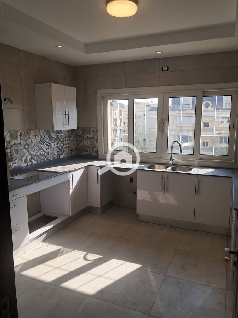 28 WhatsApp Image 2025-10-19 at 20.55. 48. jpeg