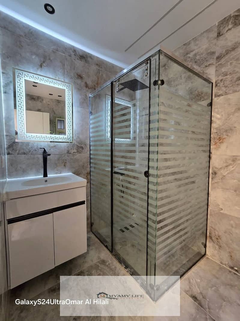 11 WhatsApp Image 2025-09-09 at 16.17. 08_499b2419. jpg