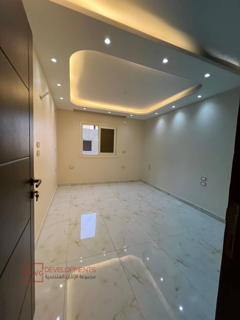 2 WhatsApp Image 2025-09-30 at 12.44. 54 PM. jpeg