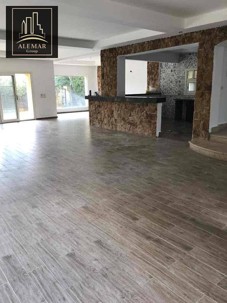 2 ed4421f3-8380-494e-85af-04abb26a32c5. jpg