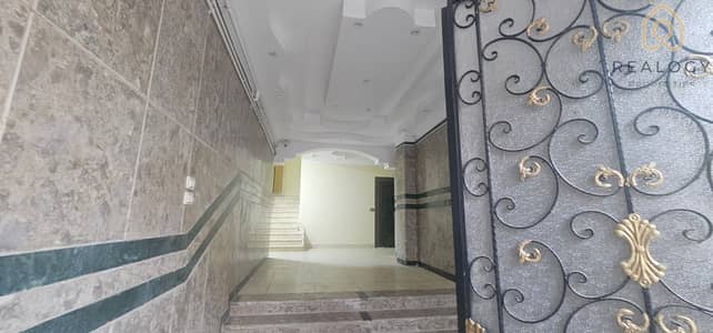 4 Bedroom Flat for Sale in New Cairo, Cairo - 20250902_185040. jpg